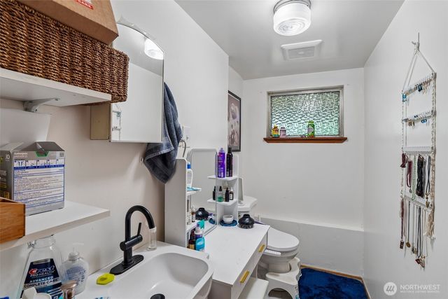 4151 23rd Avenue SW, Seattle, WA 98106