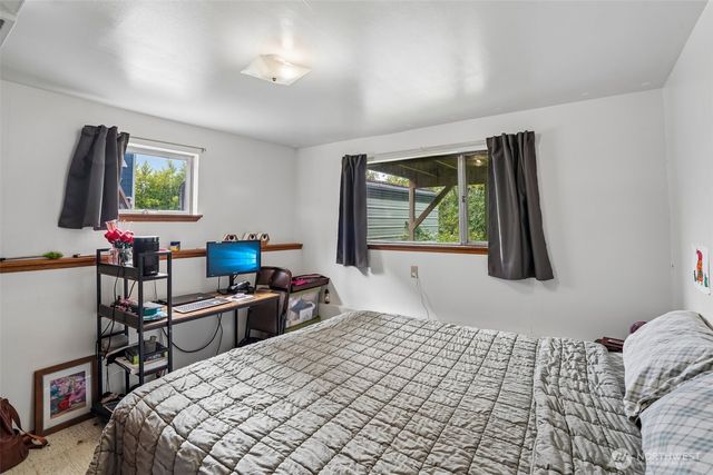 4151 23rd Avenue SW, Seattle, WA 98106