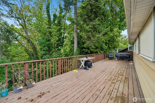 4151 23rd Avenue SW, Seattle, WA 98106