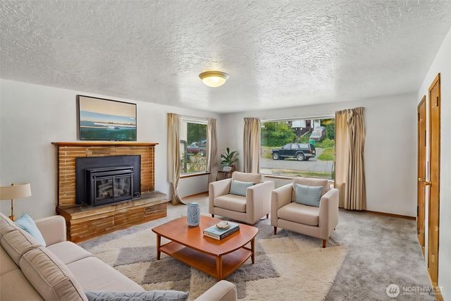 4151 23rd Avenue SW, Seattle, WA 98106