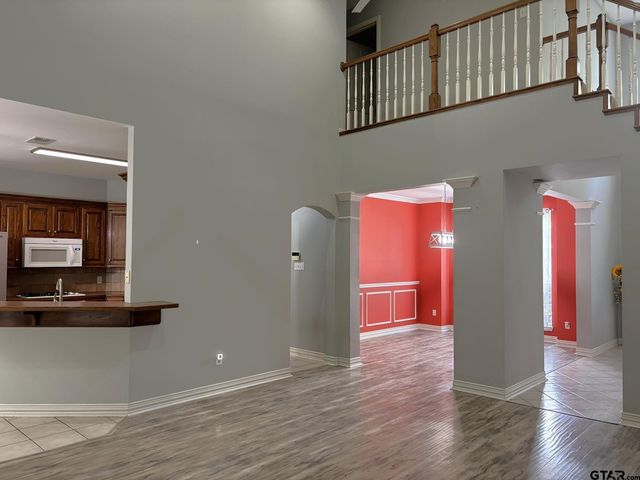 7614 Abbeywood Ct., Tyler, TX 75703