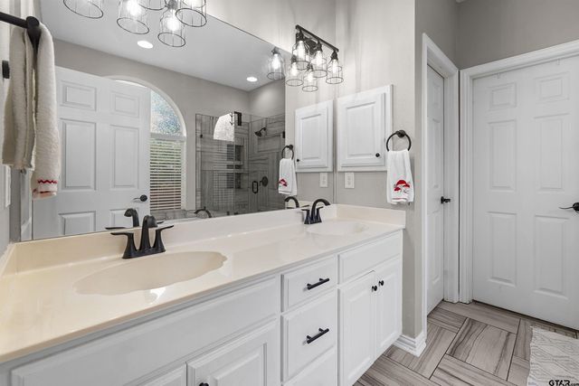 7614 Abbeywood Ct., Tyler, TX 75703