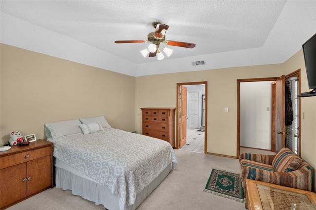 3910 Cross Bend Court, Arlington, TX 76016