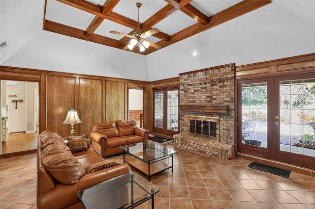 3910 Cross Bend Court, Arlington, TX 76016