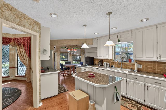 3910 Cross Bend Court, Arlington, TX 76016