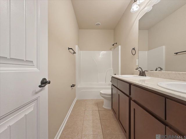 22616 Timber Ridge Dr, Denham Springs, LA 70726