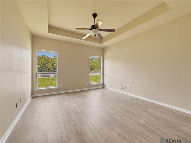 22616 Timber Ridge Dr, Denham Springs, LA 70726