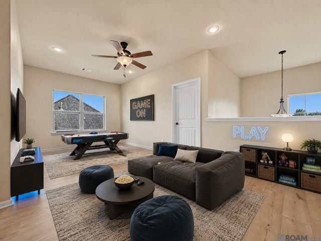 22616 Timber Ridge Dr, Denham Springs, LA 70726