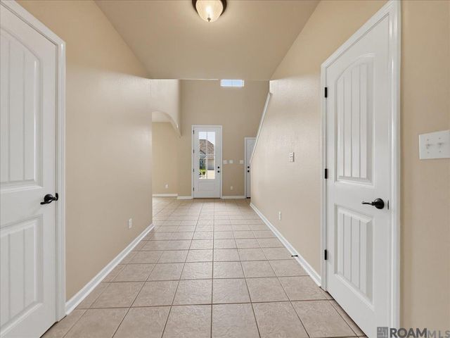 22616 Timber Ridge Dr, Denham Springs, LA 70726