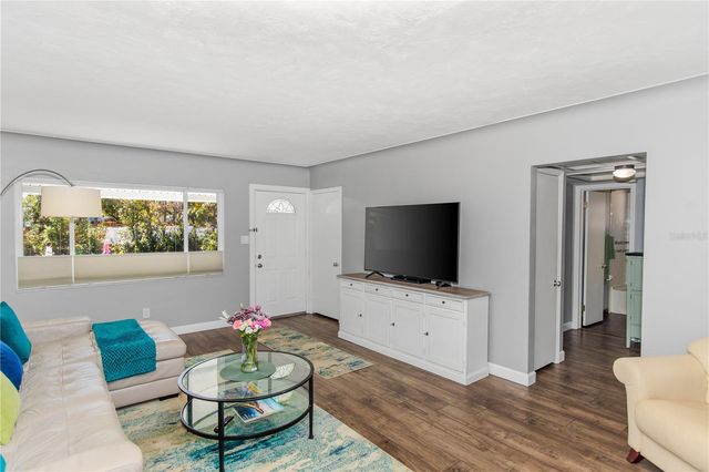 6343 19TH AVENUE N, St Petersburg, FL 33710