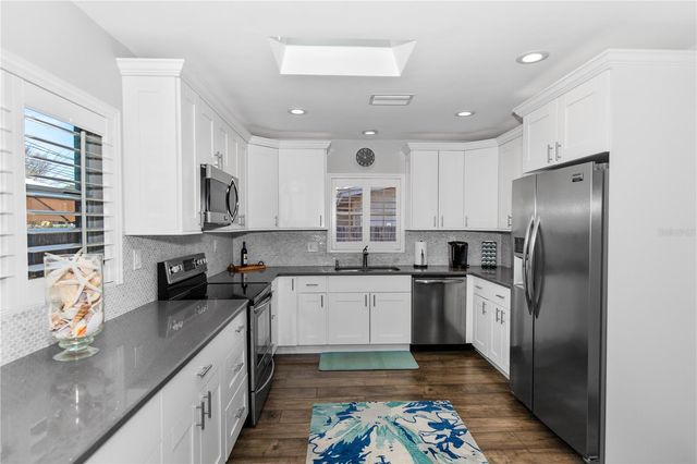 6343 19TH AVENUE N, St Petersburg, FL 33710