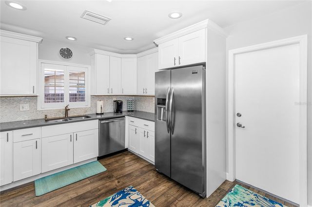 6343 19TH AVENUE N, St Petersburg, FL 33710