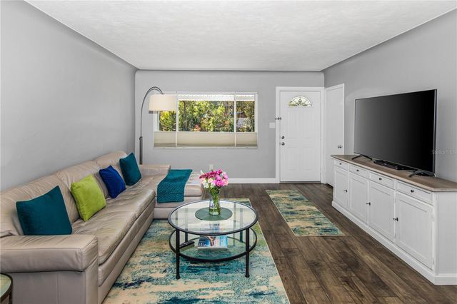 6343 19TH AVENUE N, St Petersburg, FL 33710