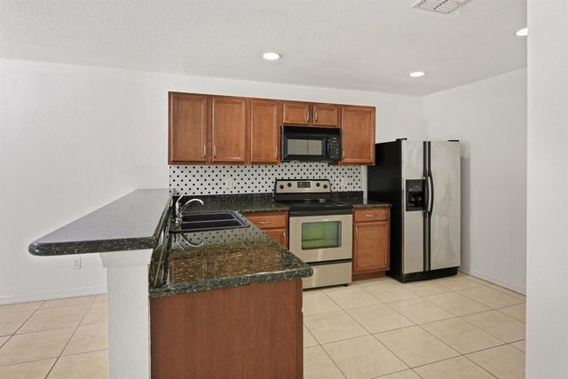 2257 SW Marshfield Court, Port Saint Lucie, FL 34953