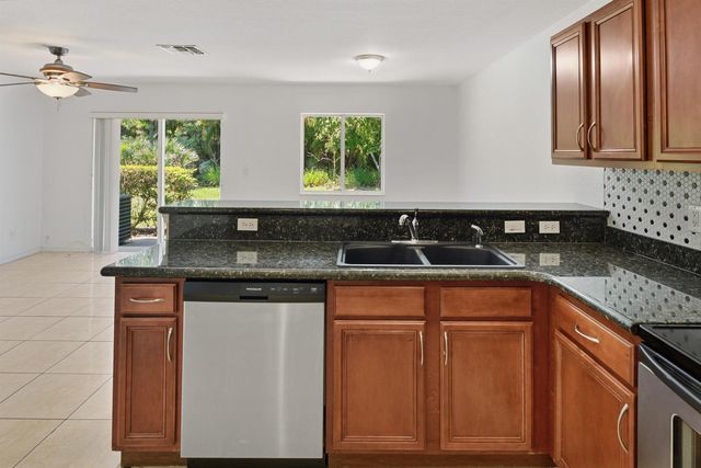 2257 SW Marshfield Court, Port Saint Lucie, FL 34953