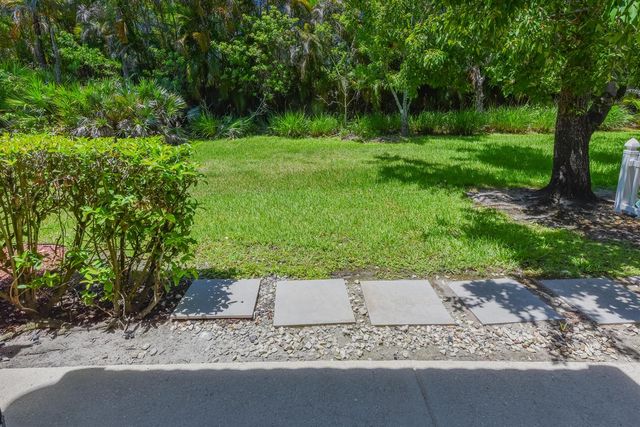 2257 SW Marshfield Court, Port Saint Lucie, FL 34953