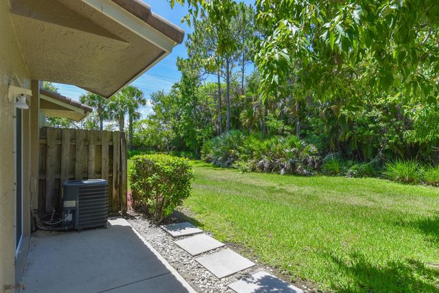 2257 SW Marshfield Court, Port Saint Lucie, FL 34953