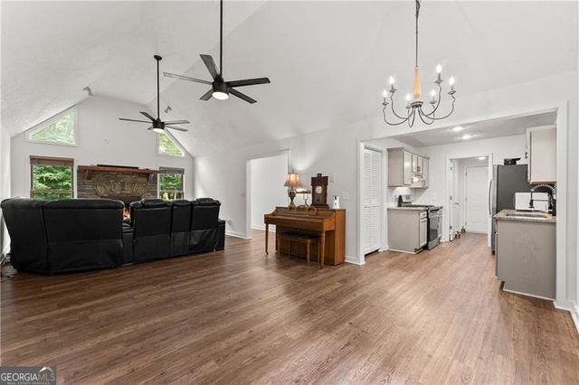 92 Bamby Lane, Ellijay, GA 30540