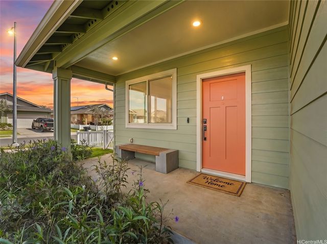 91-989 Pue Pue Street, Ewa Beach, HI 96706