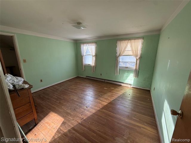 5825 N Lotz Road, Canton, MI 48187