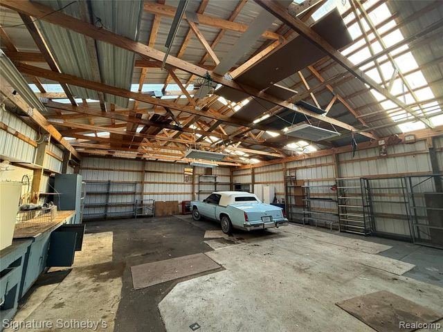 5825 N Lotz Road, Canton, MI 48187