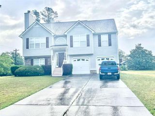 100 Hawthorn Drive, Carrollton, GA 30116