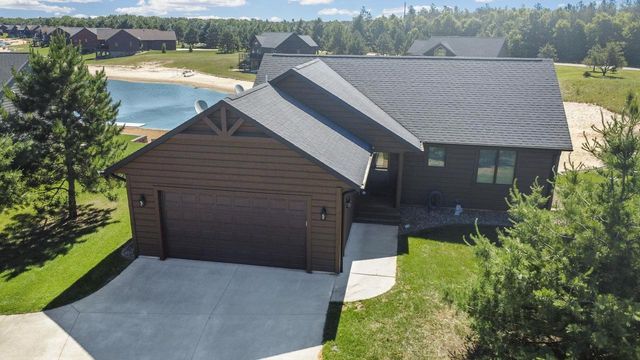 N8062 15th Avenue, New Lisbon, WI 53950
