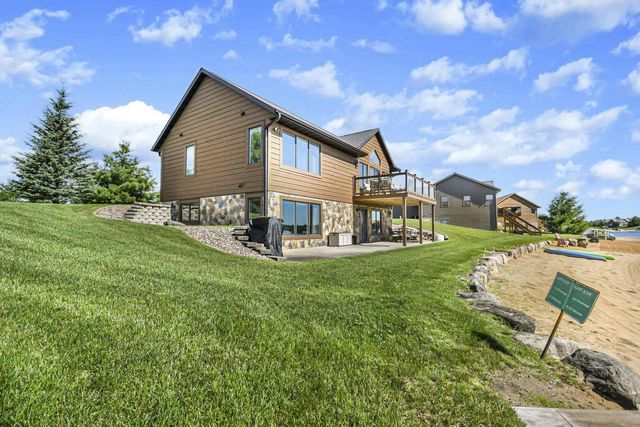 N8062 15th Avenue, New Lisbon, WI 53950