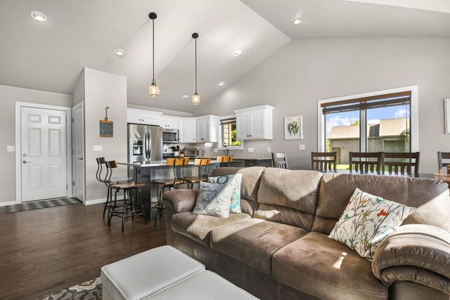 N8062 15th Avenue, New Lisbon, WI 53950