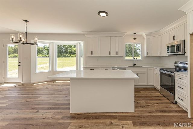 11 Oakview Court, Troy, MO 63379