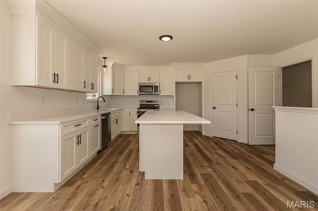 11 Oakview Court, Troy, MO 63379