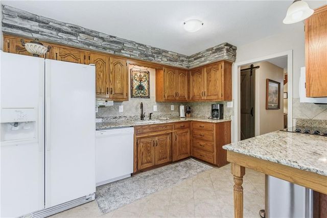12905 Quail Ridge, Lee's Summit, MO 64086