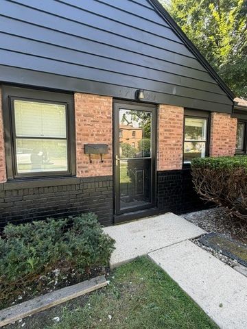 1721 Prospect Avenue, Des Plaines, IL 60018