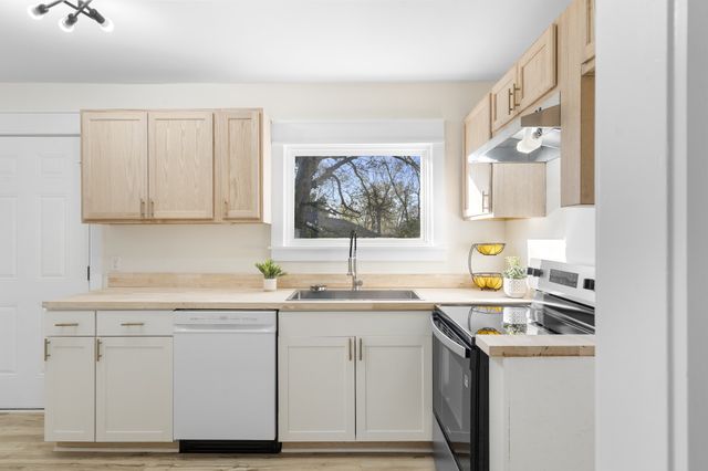 207 Sunset Blvd, Gallatin, TN 37066