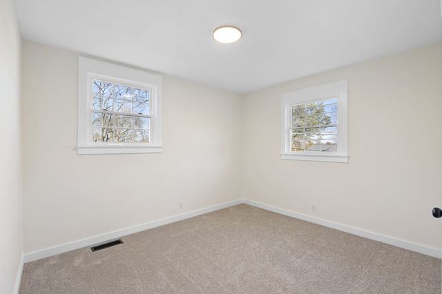 207 Sunset Blvd, Gallatin, TN 37066