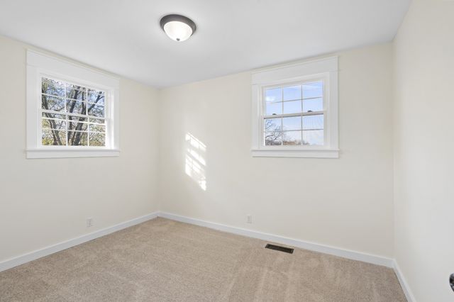 207 Sunset Blvd, Gallatin, TN 37066