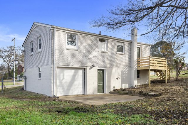 207 Sunset Blvd, Gallatin, TN 37066