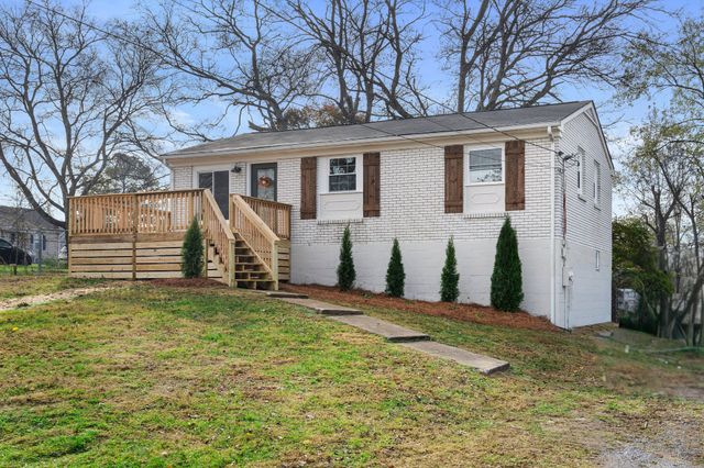 207 Sunset Blvd, Gallatin, TN 37066