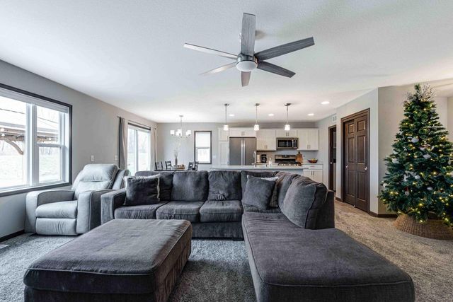 2040 90th STREET, Sturtevant, WI 53177