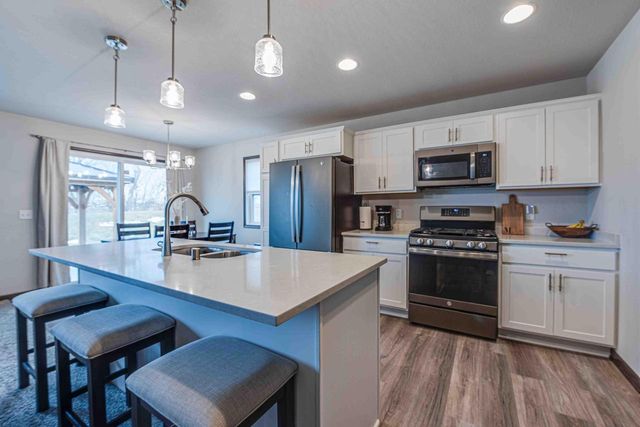 2040 90th STREET, Sturtevant, WI 53177