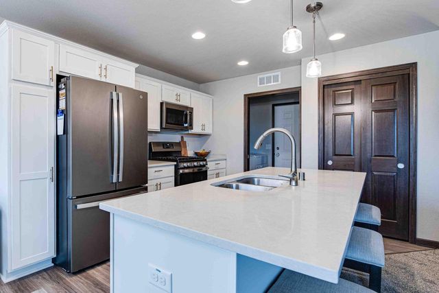 2040 90th STREET, Sturtevant, WI 53177