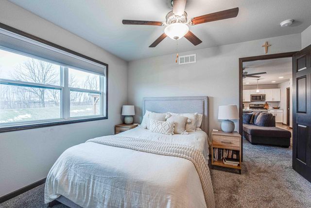 2040 90th STREET, Sturtevant, WI 53177