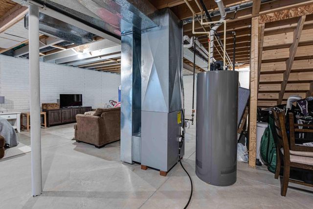 2040 90th STREET, Sturtevant, WI 53177