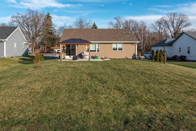 2040 90th STREET, Sturtevant, WI 53177