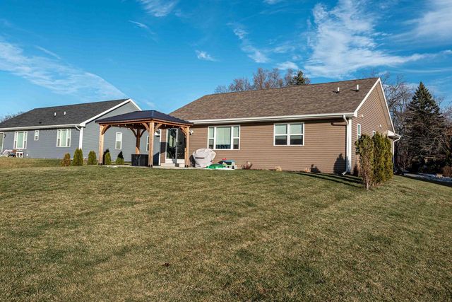 2040 90th STREET, Sturtevant, WI 53177