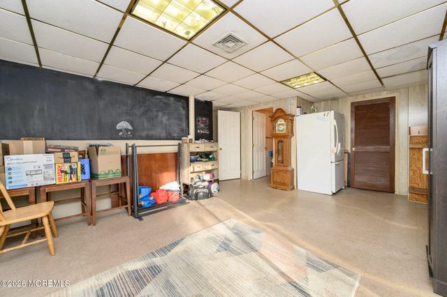 33 Compass Lane, Barnegat, NJ 08005