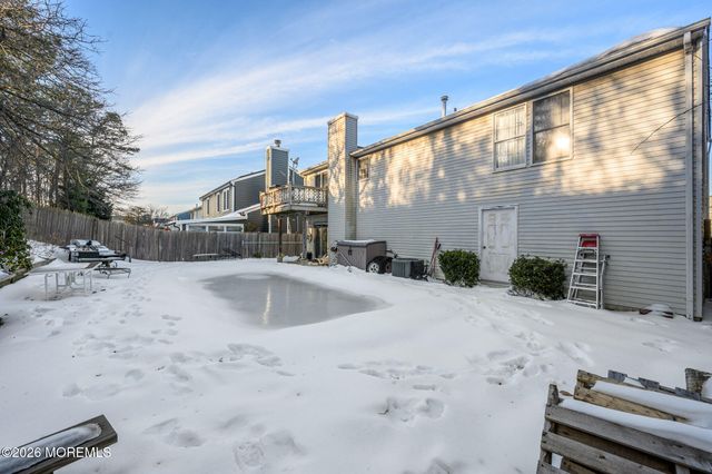 33 Compass Lane, Barnegat, NJ 08005