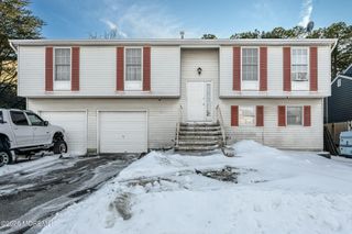 33 Compass Lane, Barnegat, NJ 08005
