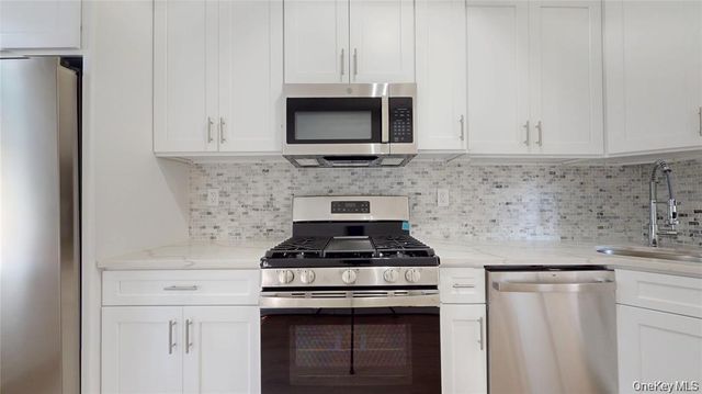 549 Ashford Street Second Floor, Brooklyn, NY 11207