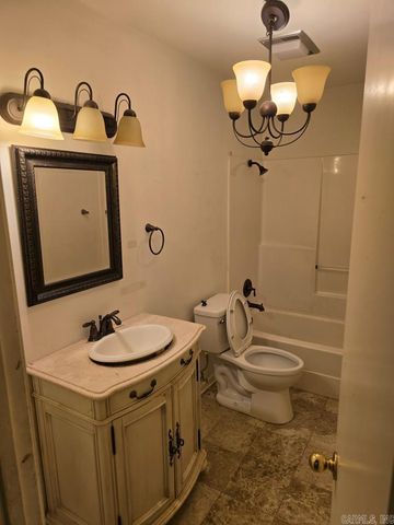 23 Vantage Drive, Maumelle, AR 72113